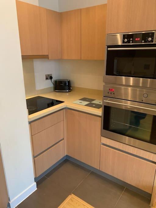 Stunning 2 Bed Flat! Centrally Located In London, Uk! Exteriör bild