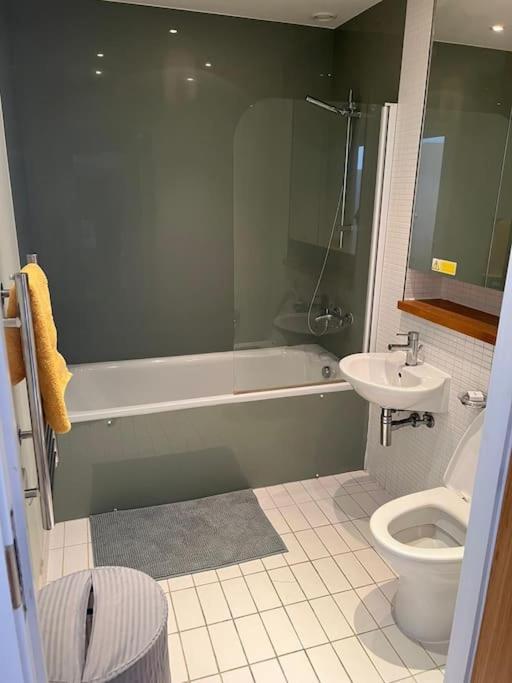 Stunning 2 Bed Flat! Centrally Located In London, Uk! Exteriör bild